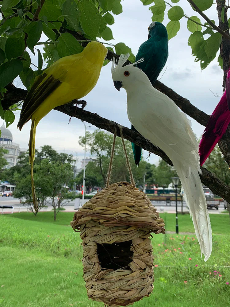 Papagaio Decorativo Realista em Pena – Enfeite Artesanal para Jardim, Mesa ou Vitrine | Verde Jardim