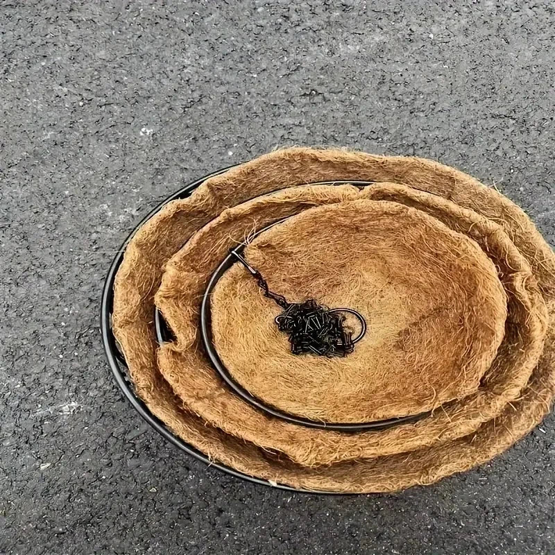 Cesta de Suspensão Redonda com Corrente e Revestimento de Fibra de Coco – Verde Jardim | Vaso Suspenso para Plantas e Decoração Externa