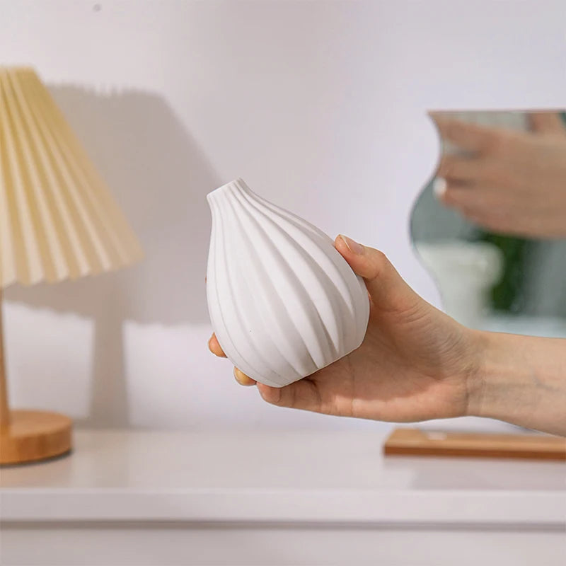 Vaso de Flor em Cerâmica Branca Nórdica - Design Moderno e Elegante | Verde Jardim Verde Jardim 