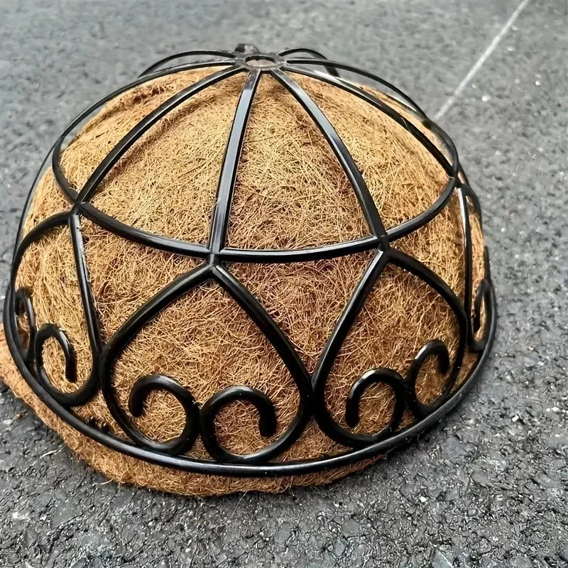 Cesta de Suspensão Redonda com Corrente e Revestimento de Fibra de Coco – Verde Jardim | Vaso Suspenso para Plantas e Decoração Externa